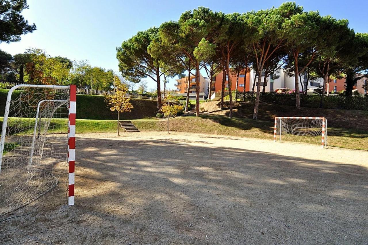 Pretty Garden Apartment Next To A Charming Beach Lloret de Mar Exterior foto